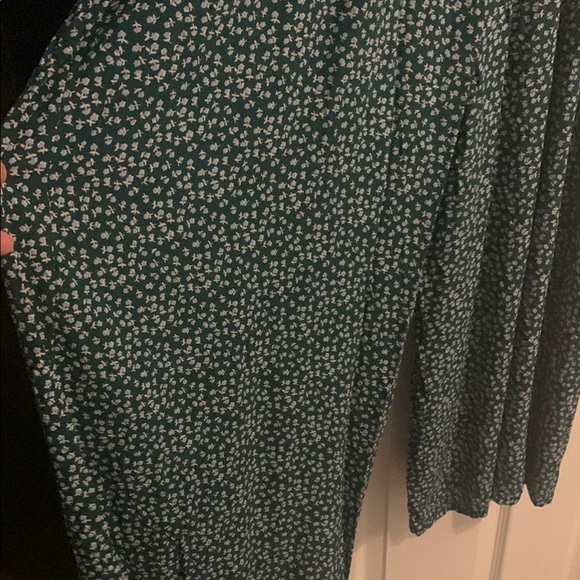 Floral Green jumper - Picture 2 of 11